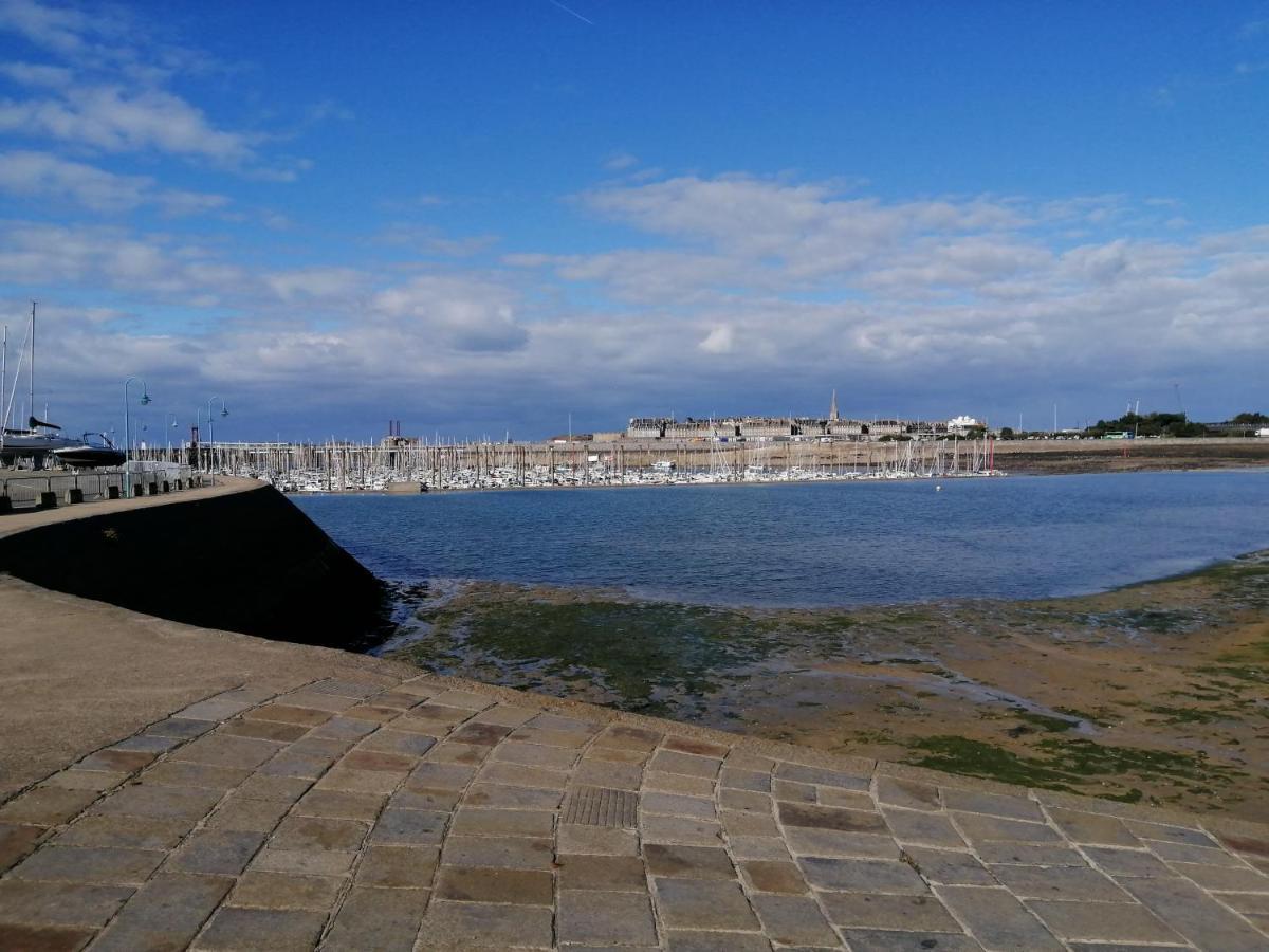 Appartement Saint-Malo 800M De La Plage Exterior photo